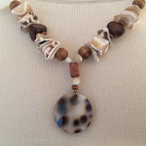 EUC R-S Chip & Bead, Spotted Shell Nklc, 19 1/2"